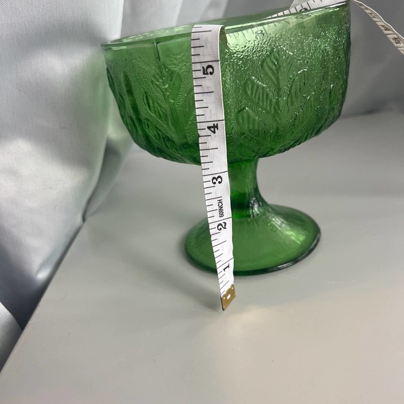 Vintage FTD 1978 Green Depression Glass Footed Pedestal Bowl Oak Leaf Pattern - Picture 6 of 6